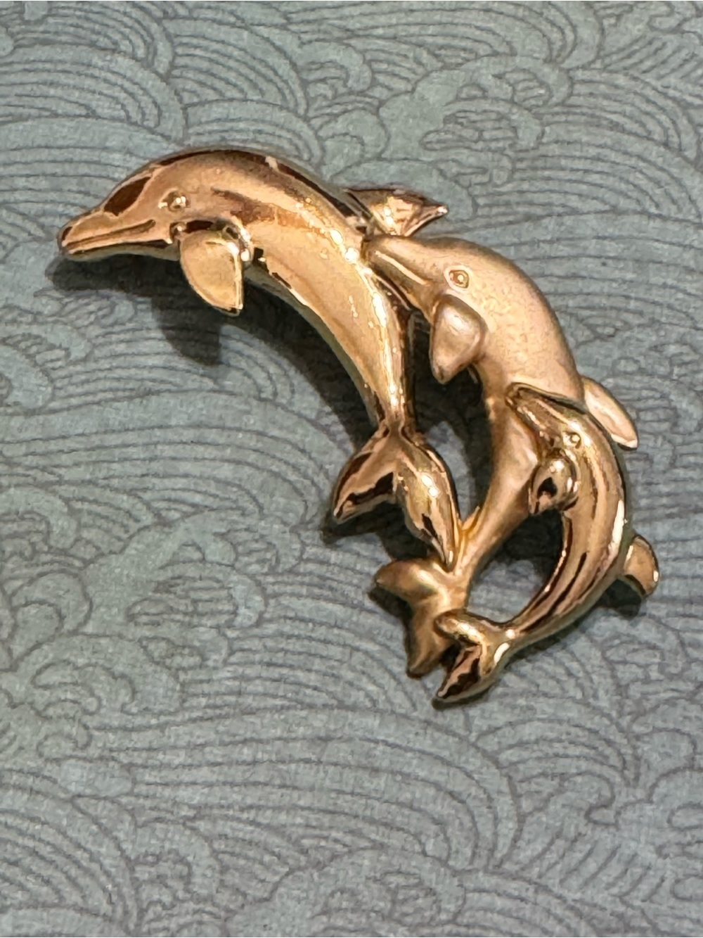 VINTAGE L RAZZA DOLPHINS BROOCH